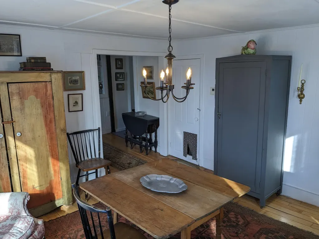 6 Lisle Street Rockland ME 04841