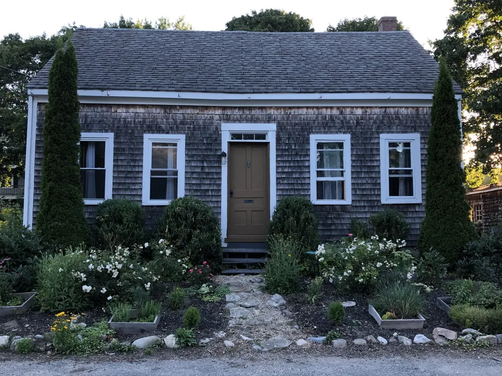 6 Lisle Street Rockland ME 04841