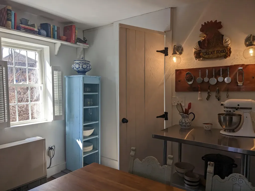 6 Lisle Street Rockland ME 04841