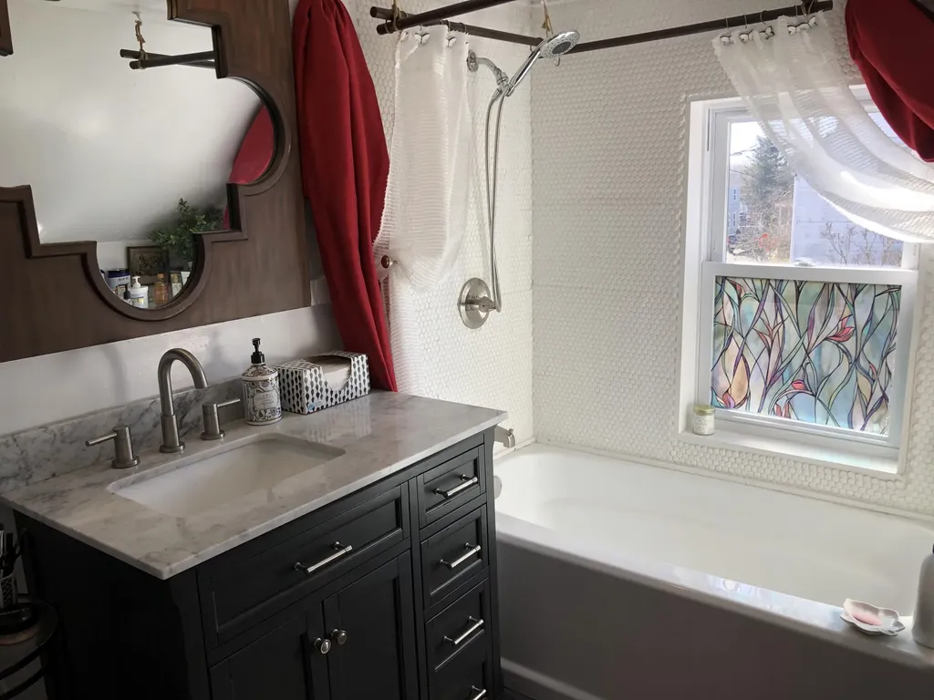 6 Lisle Street Rockland ME 04841