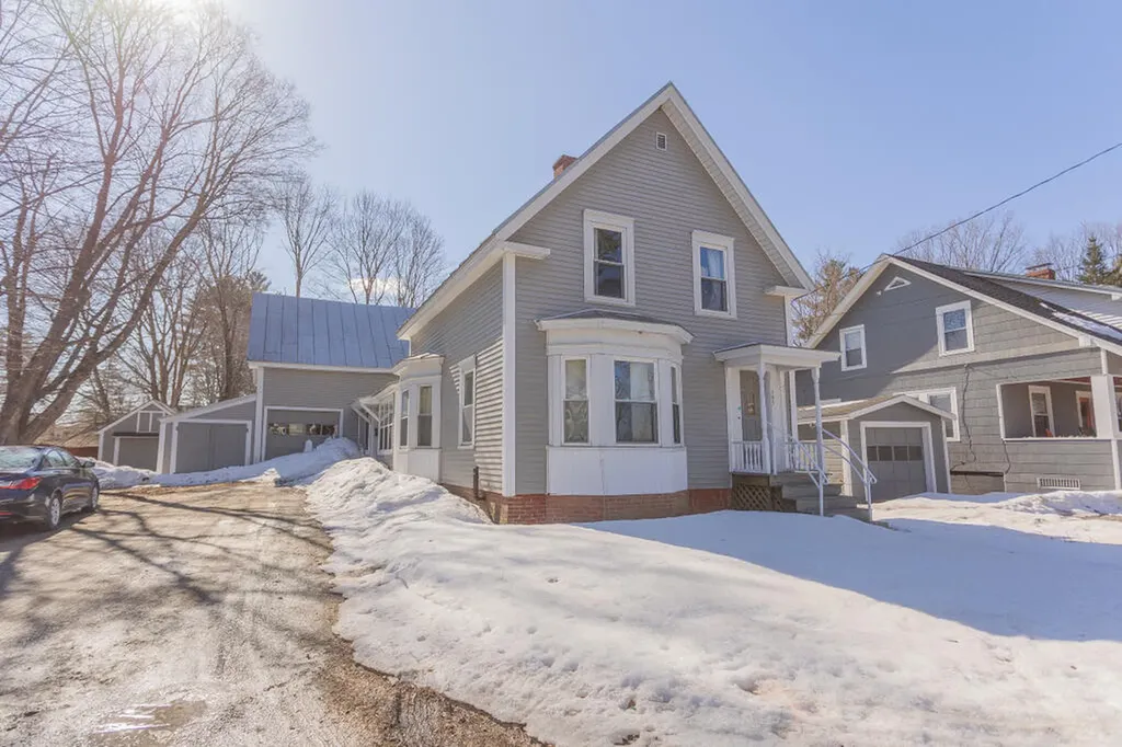 145 Greenwood Avenue Farmington ME 04938
