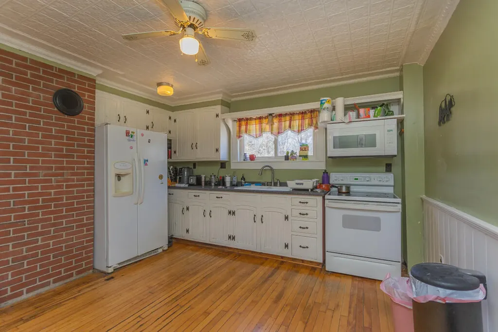 145 Greenwood Avenue Farmington ME 04938