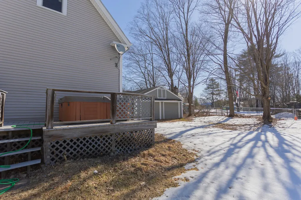145 Greenwood Avenue Farmington ME 04938