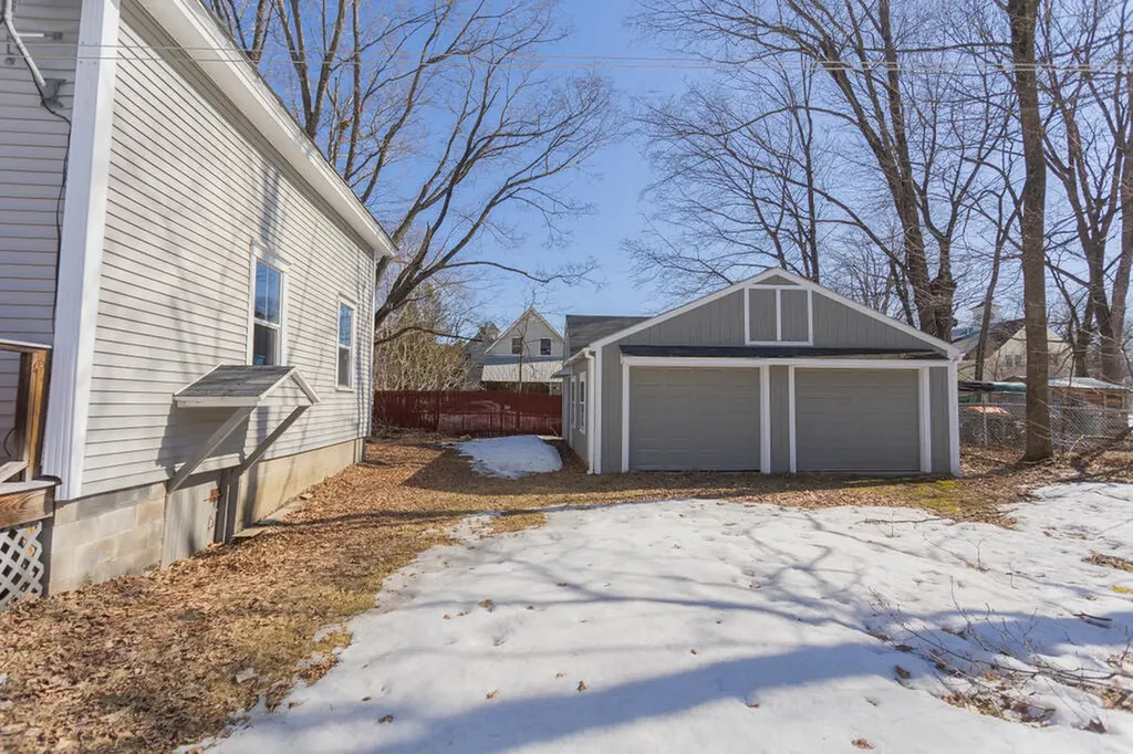 145 Greenwood Avenue Farmington ME 04938
