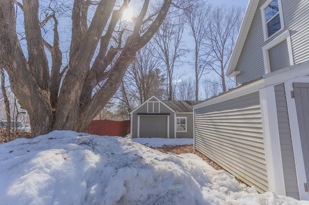 145 Greenwood Avenue Farmington ME 04938