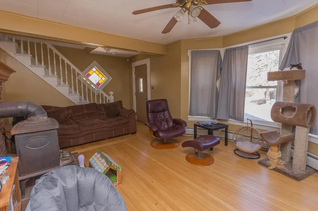 145 Greenwood Avenue Farmington ME 04938