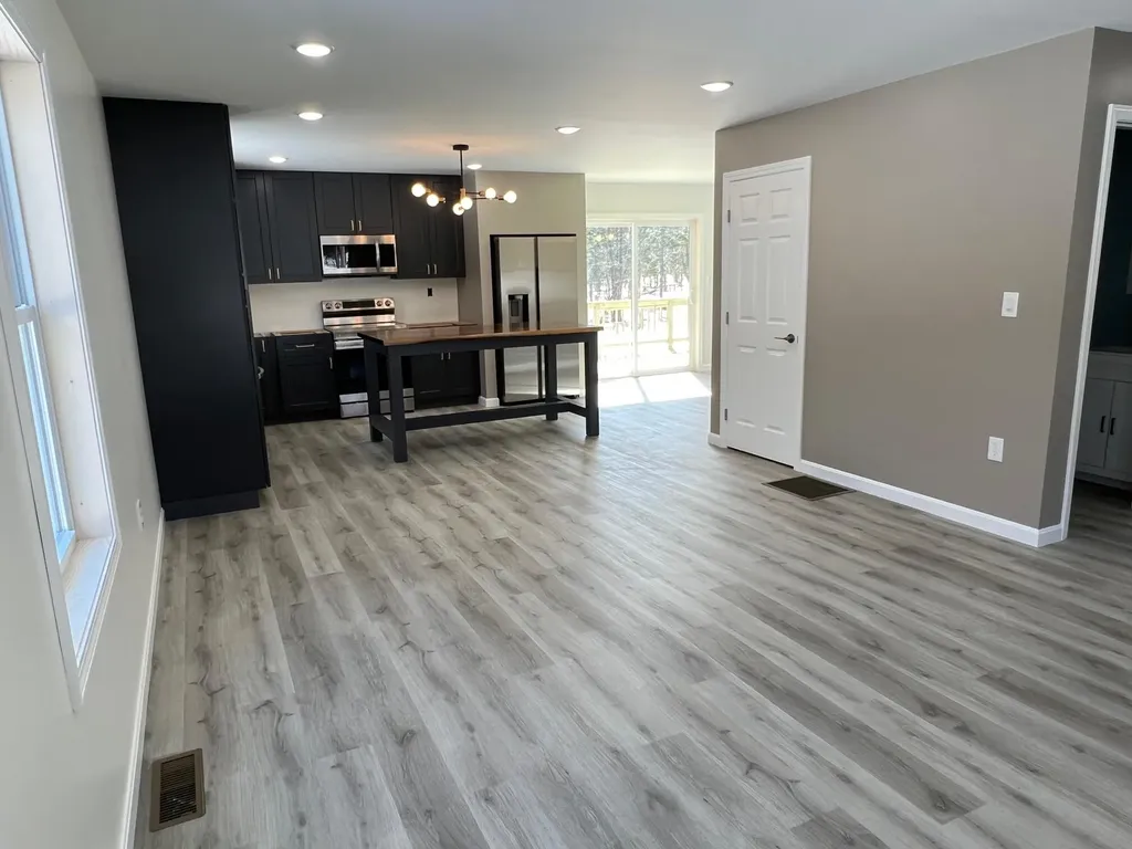 7 Holly Lane Cornville ME 04976