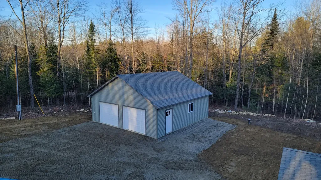 7 Holly Lane Cornville ME 04976