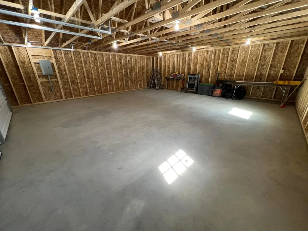 7 Holly Lane Cornville ME 04976