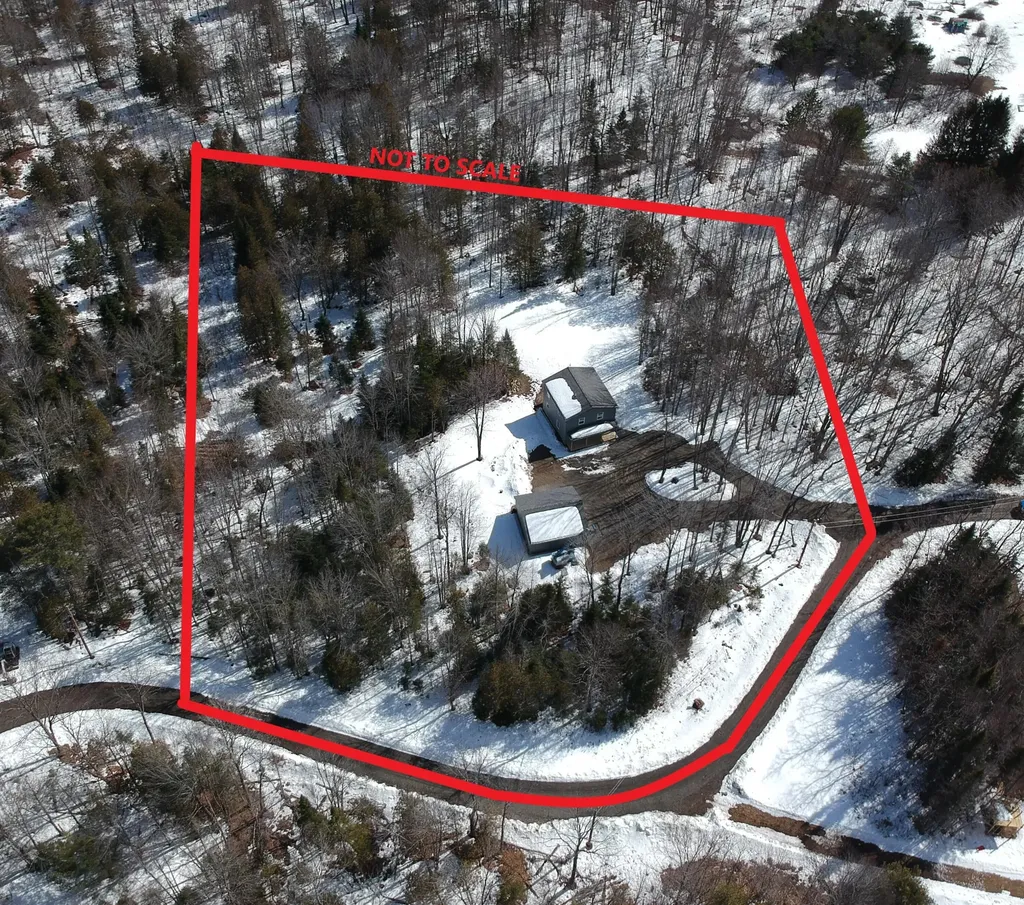 7 Holly Lane Cornville ME 04976