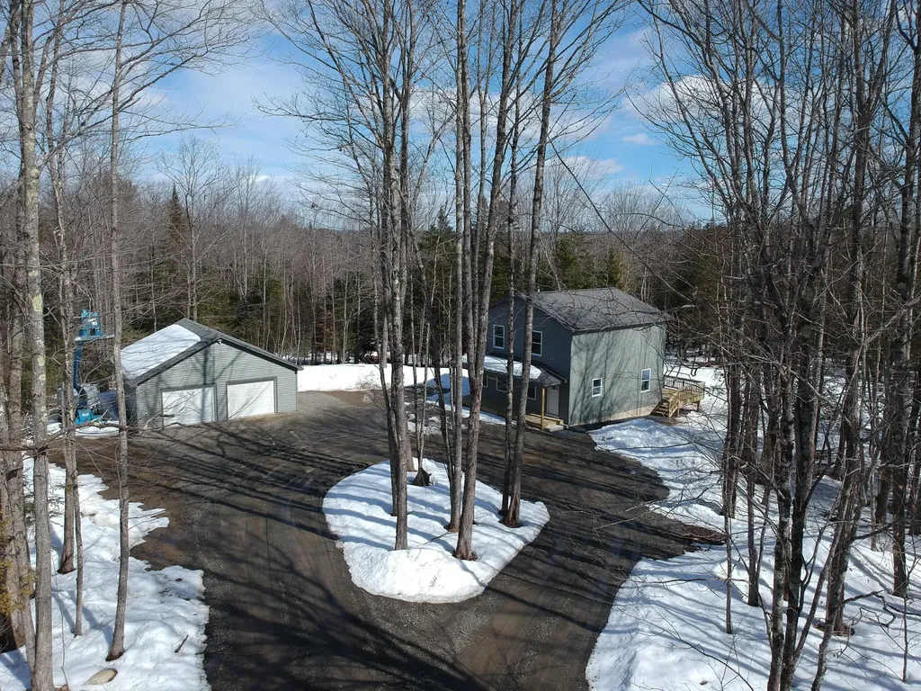 7 Holly Lane Cornville ME 04976