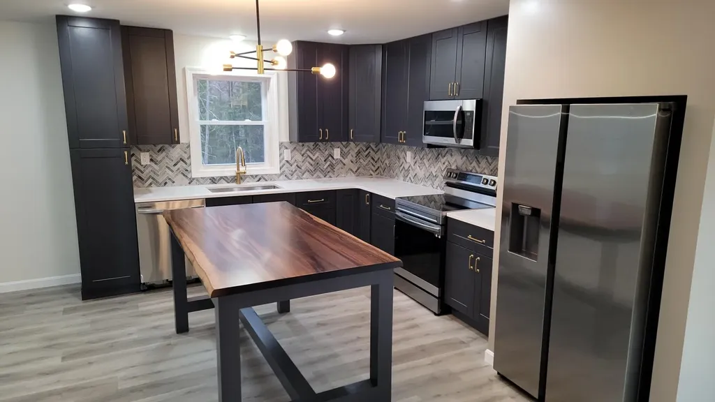 7 Holly Lane Cornville ME 04976