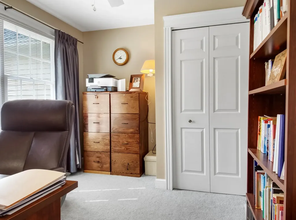 10 Twin Pond Road Topsham ME 04086