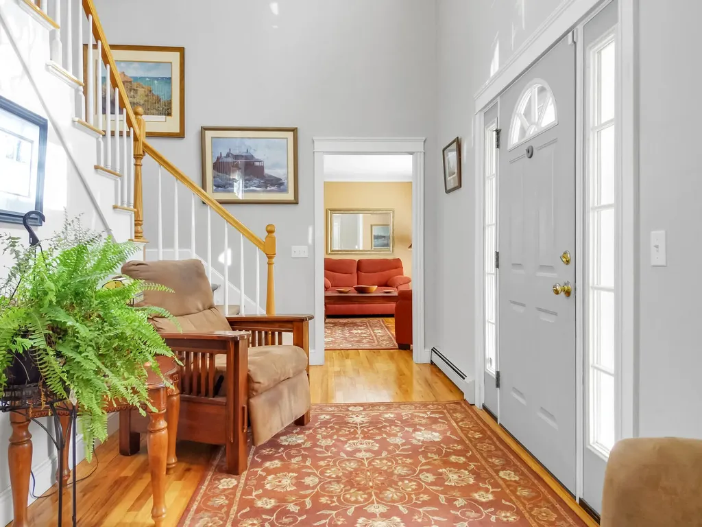 10 Twin Pond Road Topsham ME 04086