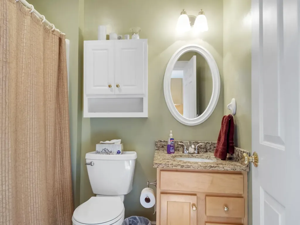 10 Twin Pond Road Topsham ME 04086