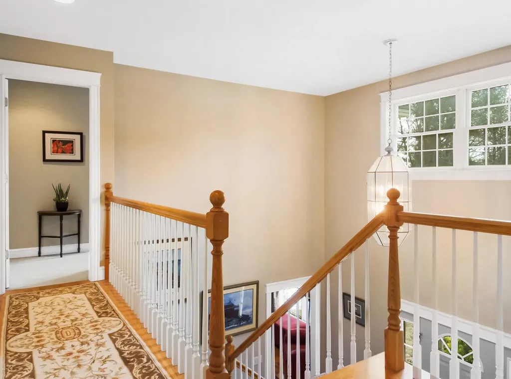 10 Twin Pond Road Topsham ME 04086