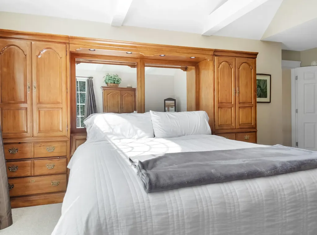 10 Twin Pond Road Topsham ME 04086