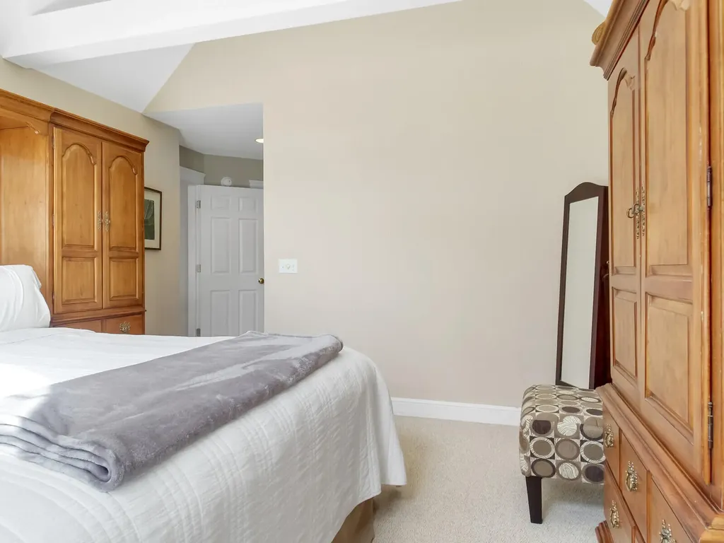 10 Twin Pond Road Topsham ME 04086