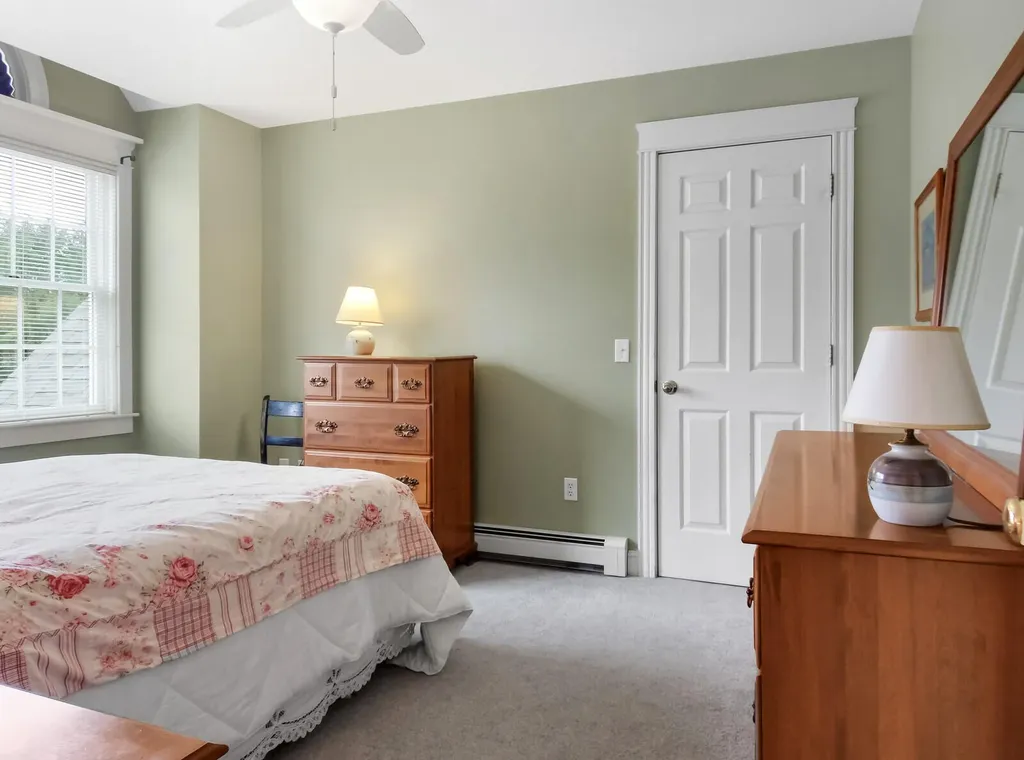 10 Twin Pond Road Topsham ME 04086