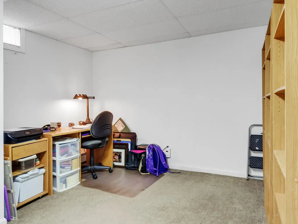 10 Twin Pond Road Topsham ME 04086