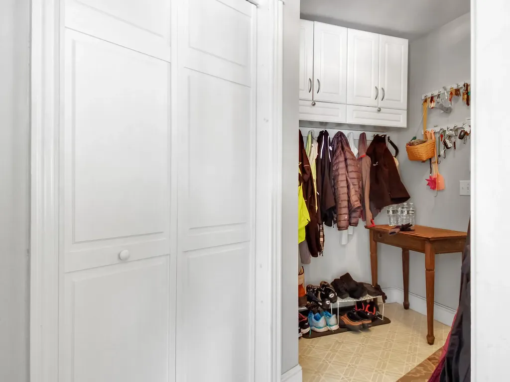 10 Twin Pond Road Topsham ME 04086