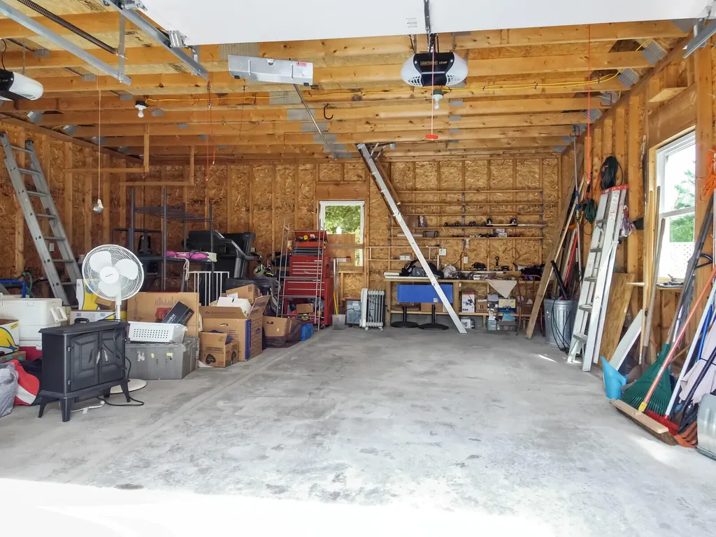 10 Twin Pond Road Topsham ME 04086