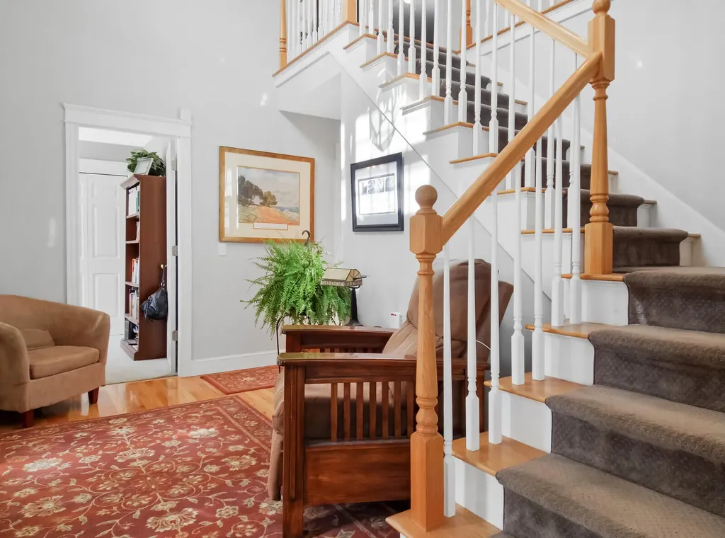 10 Twin Pond Road Topsham ME 04086