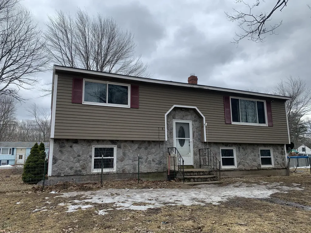8 Malden Avenue Sanford ME 04073