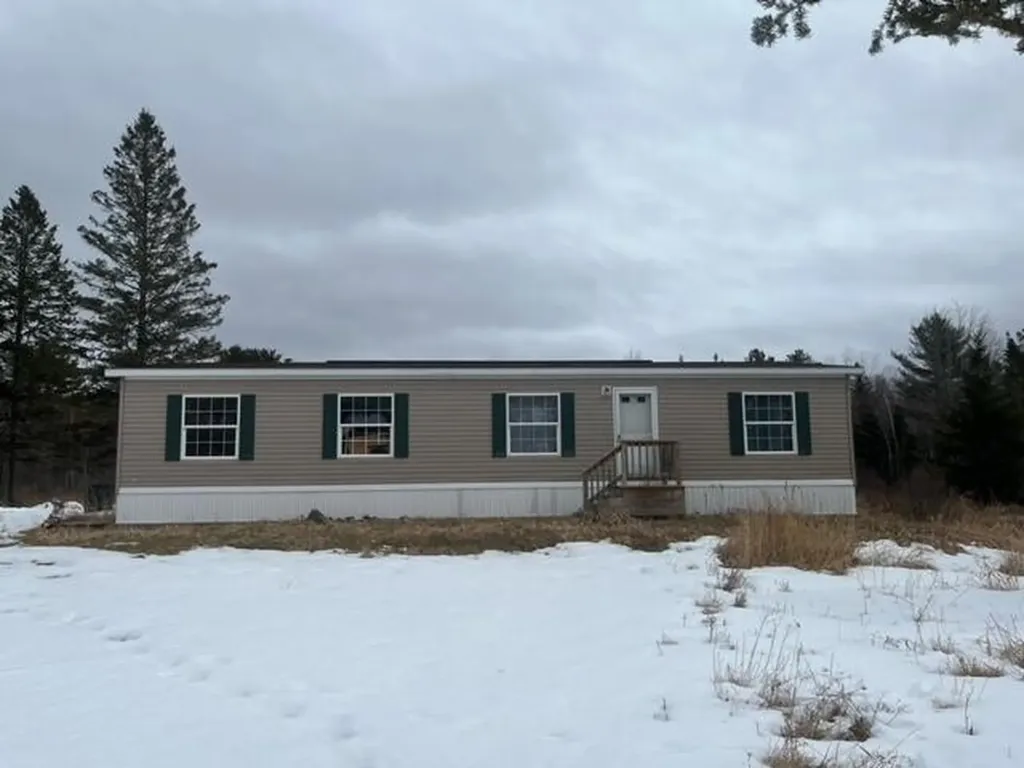 115 Cross Road Columbia ME 04623