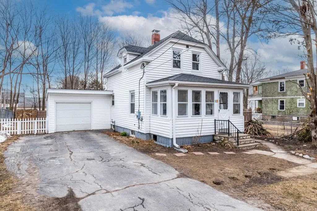 149 Central Street Westbrook ME 04092
