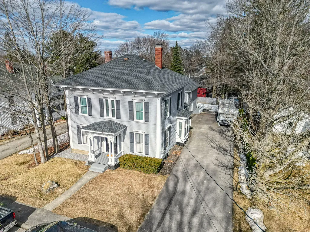 70 Elm Street Gardiner ME 04345