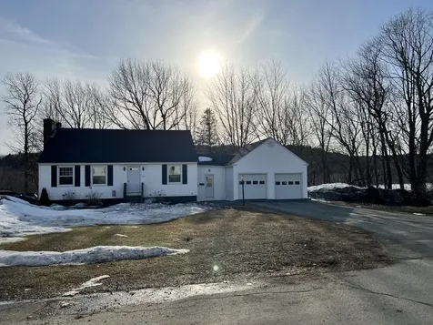 115 Pleasant Street Farmington ME 04938
