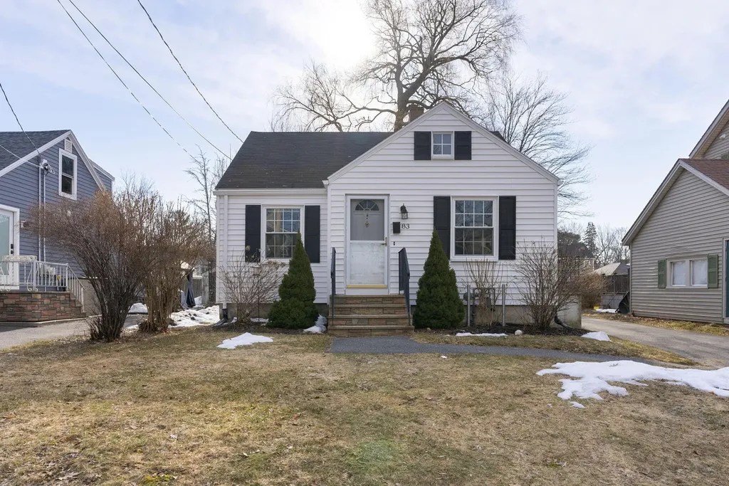 83 Edgeworth Avenue Portland ME 04103