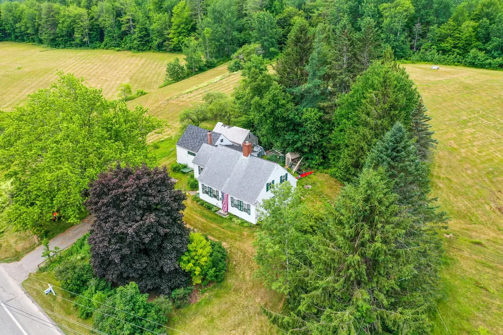 872 Bangor Road Prospect ME 04981