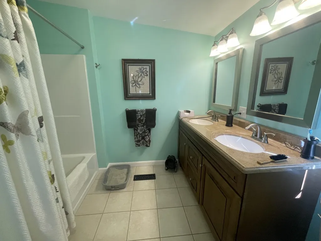 49 Rooks Road Eddington ME 04428