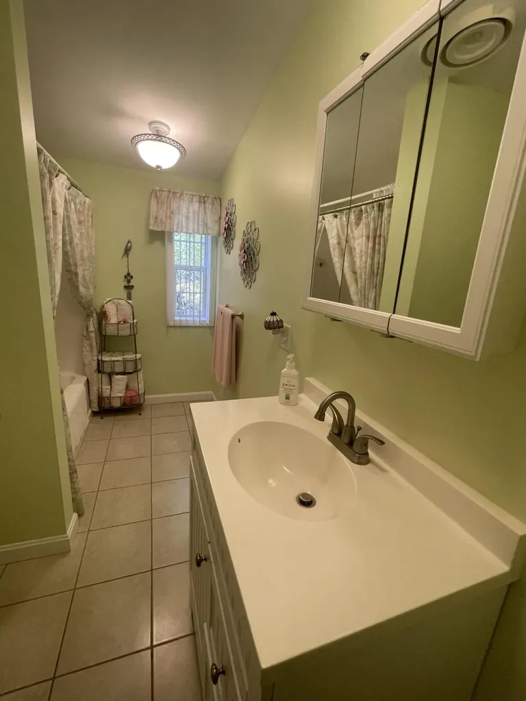 49 Rooks Road Eddington ME 04428