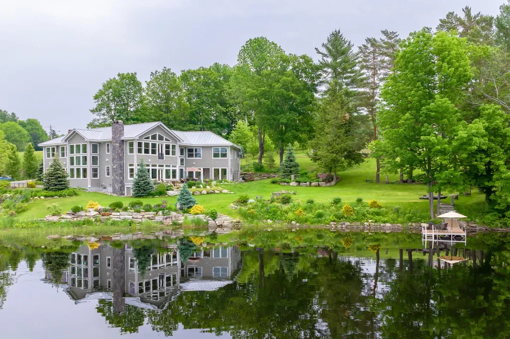 2112 North Road Mount Vernon ME 04352