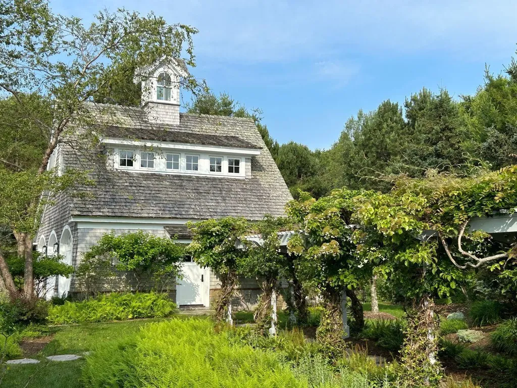 425A Seawall Road Southwest Harbor ME 04679