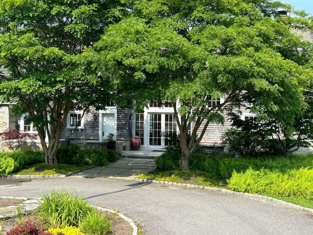 425A Seawall Road Southwest Harbor ME 04679