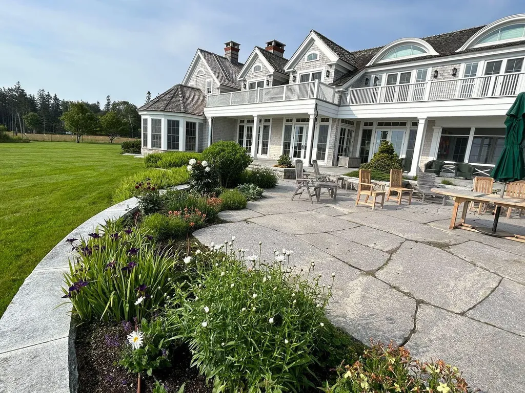 425A Seawall Road Southwest Harbor ME 04679