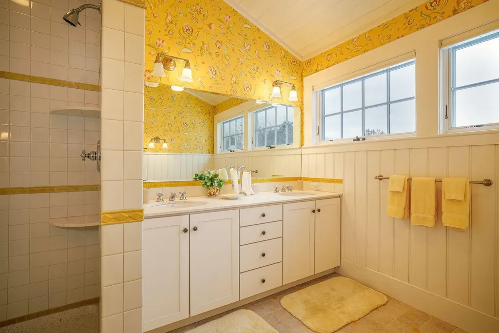 425A Seawall Road Southwest Harbor ME 04679