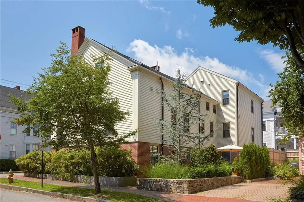 75 Gray Street Portland ME 04102