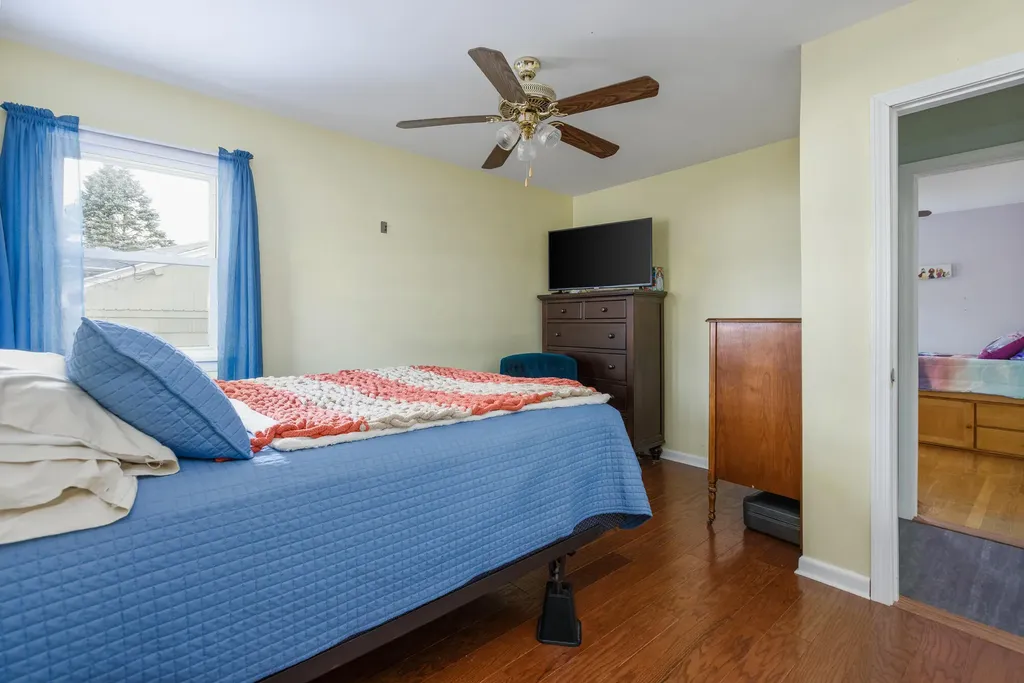 37 Mcarthur Avenue Lewiston ME 04240