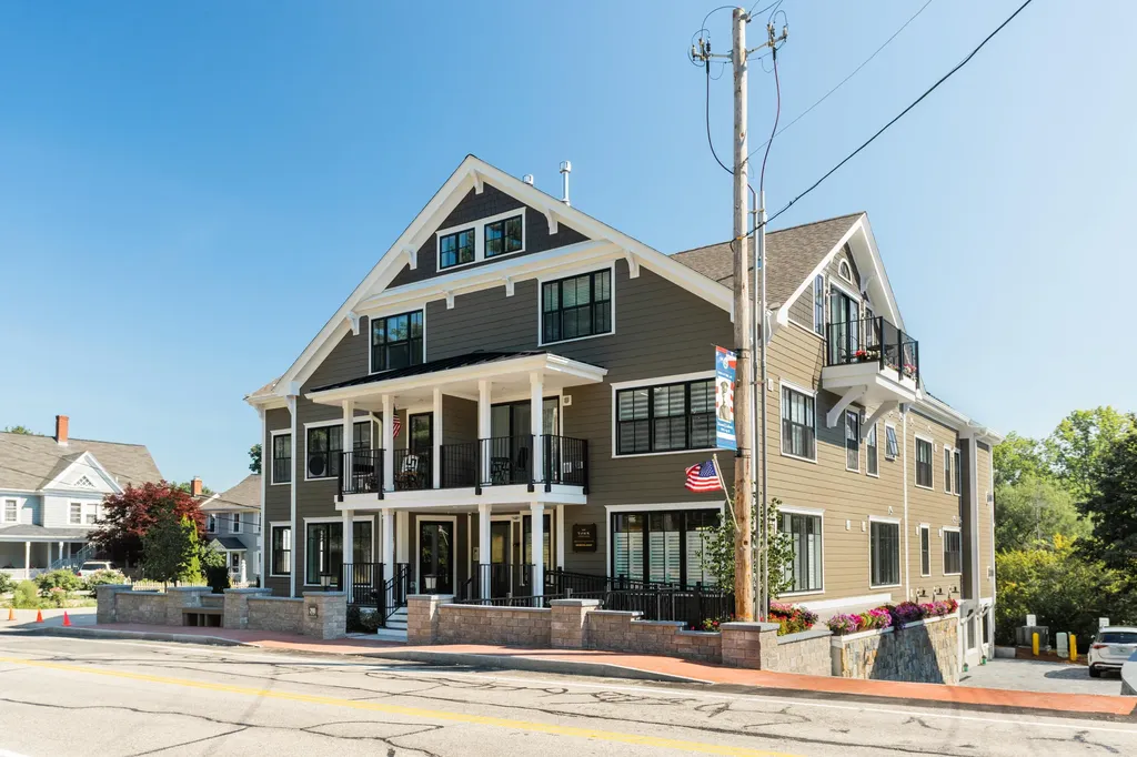 298 York Street York ME 03909