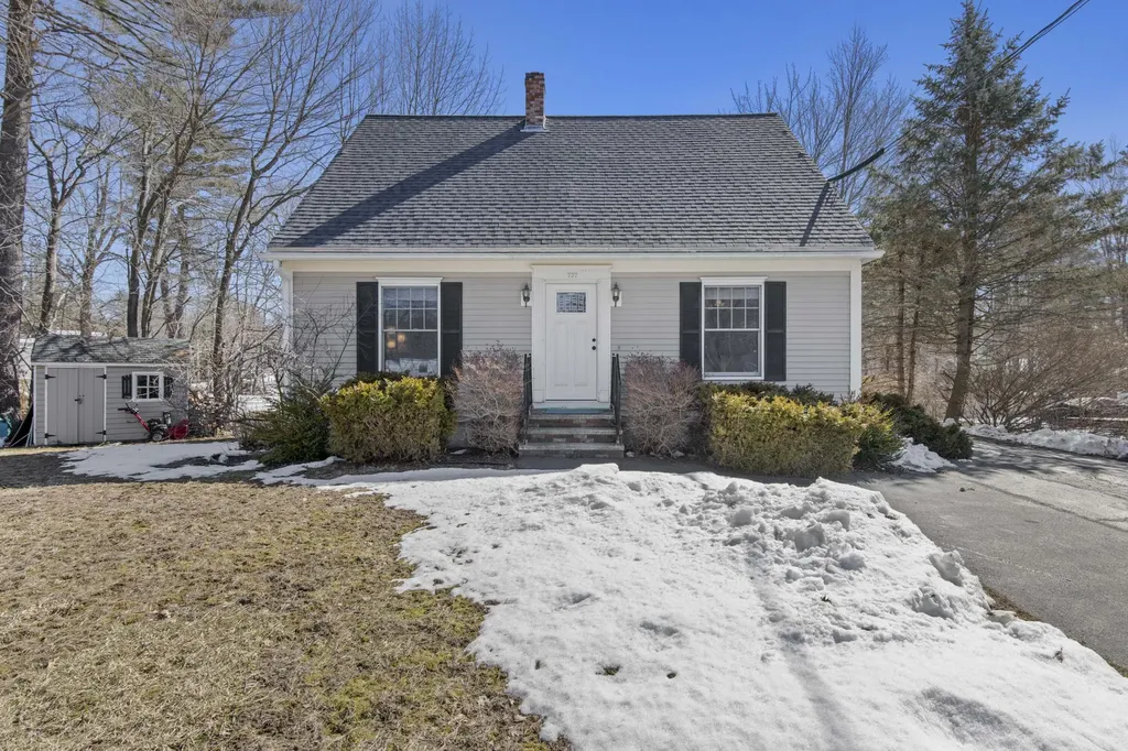 737 Allen Avenue Portland ME 04103