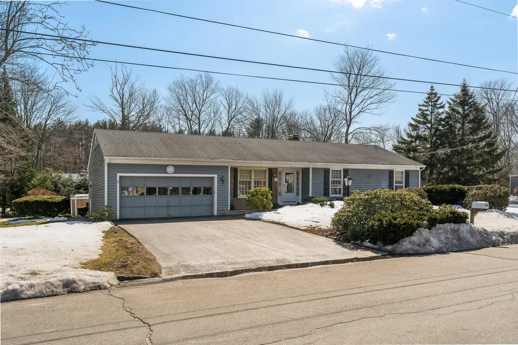 89 Hennessey Avenue Brunswick ME 04011