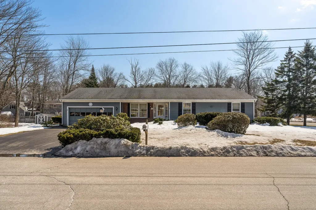 89 Hennessey Avenue Brunswick ME 04011