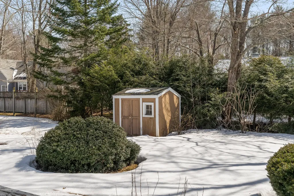 89 Hennessey Avenue Brunswick ME 04011