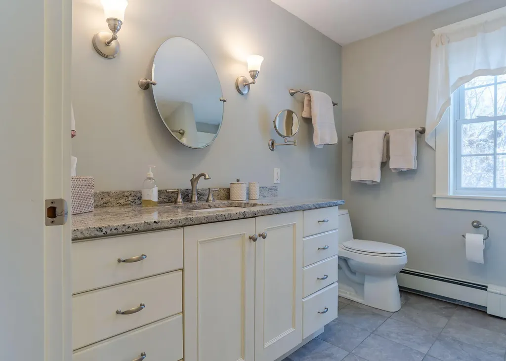 7 Evergreen Drive Arundel ME 04046