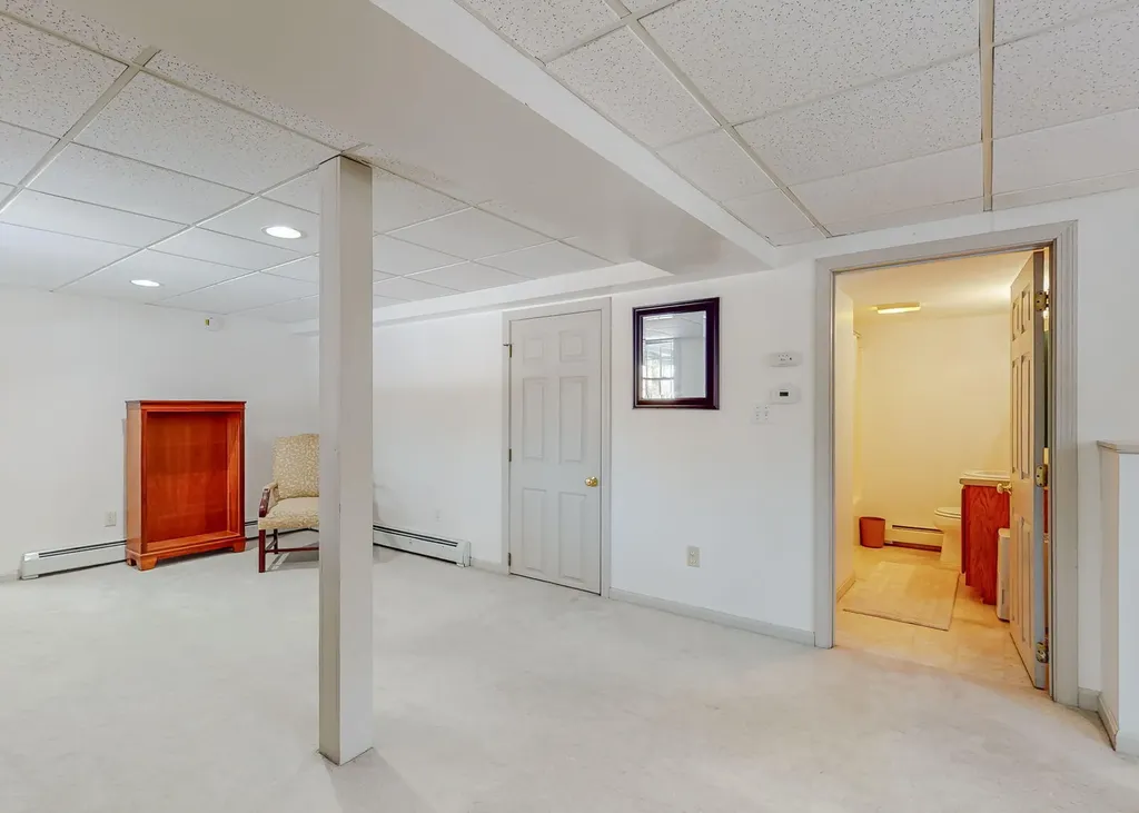7 Evergreen Drive Arundel ME 04046